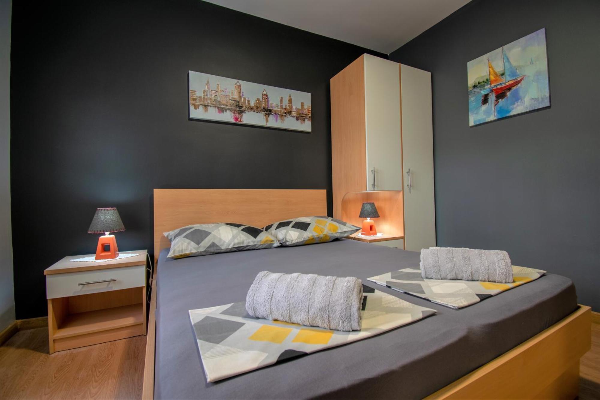 Apartments Hudovernik Baska Voda Exterior photo