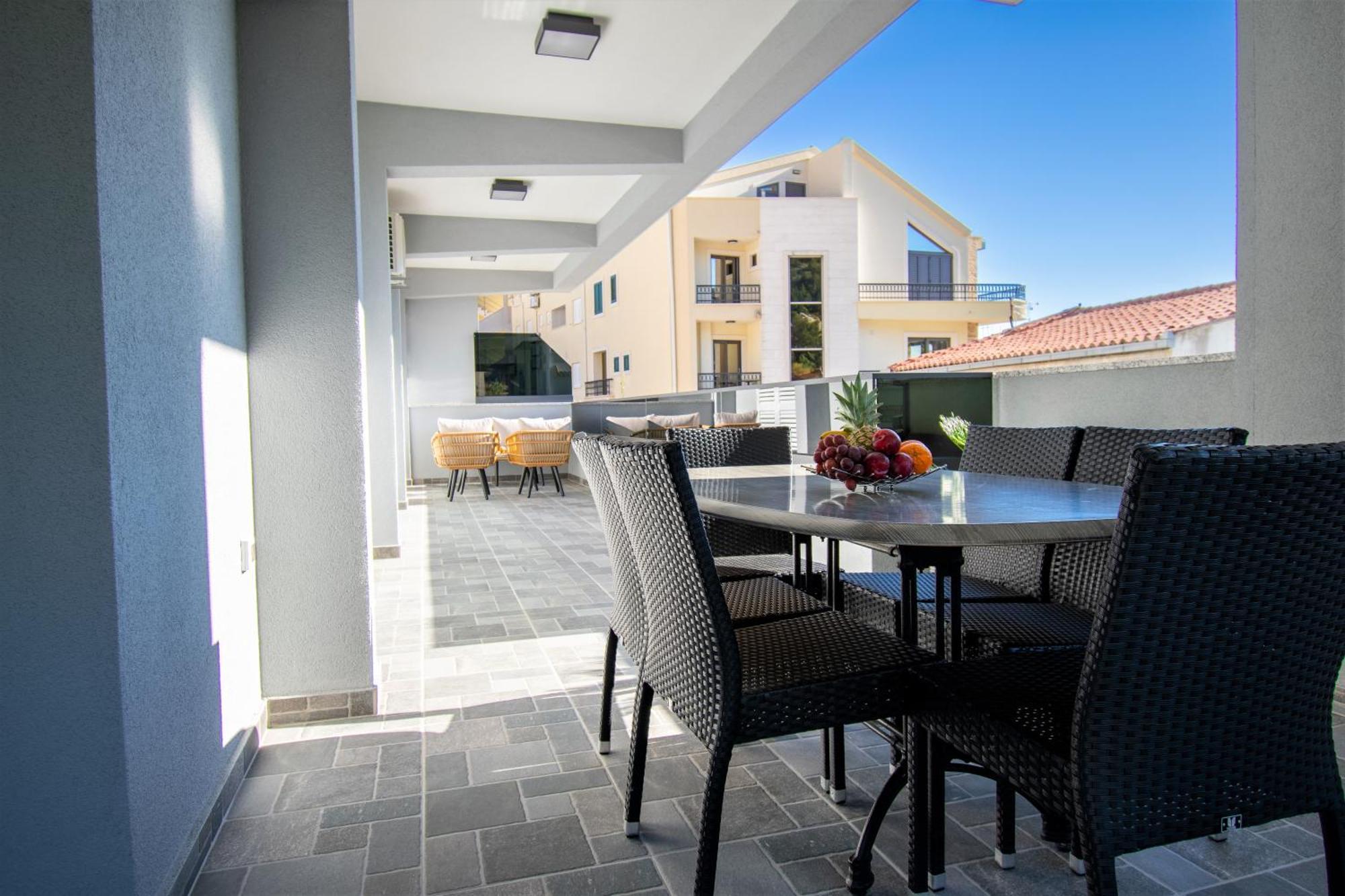 Apartments Hudovernik Baska Voda Exterior photo